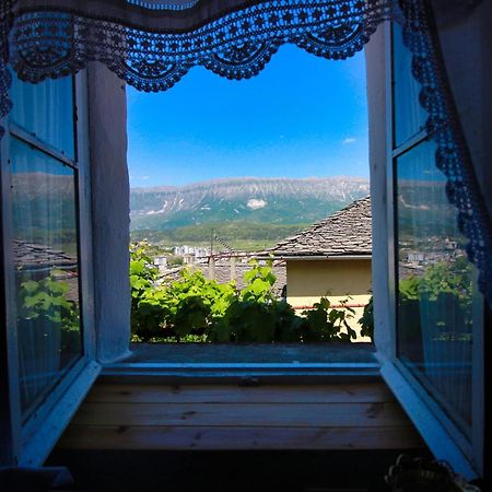 Guest House Denis Gjirokaster Exterior photo