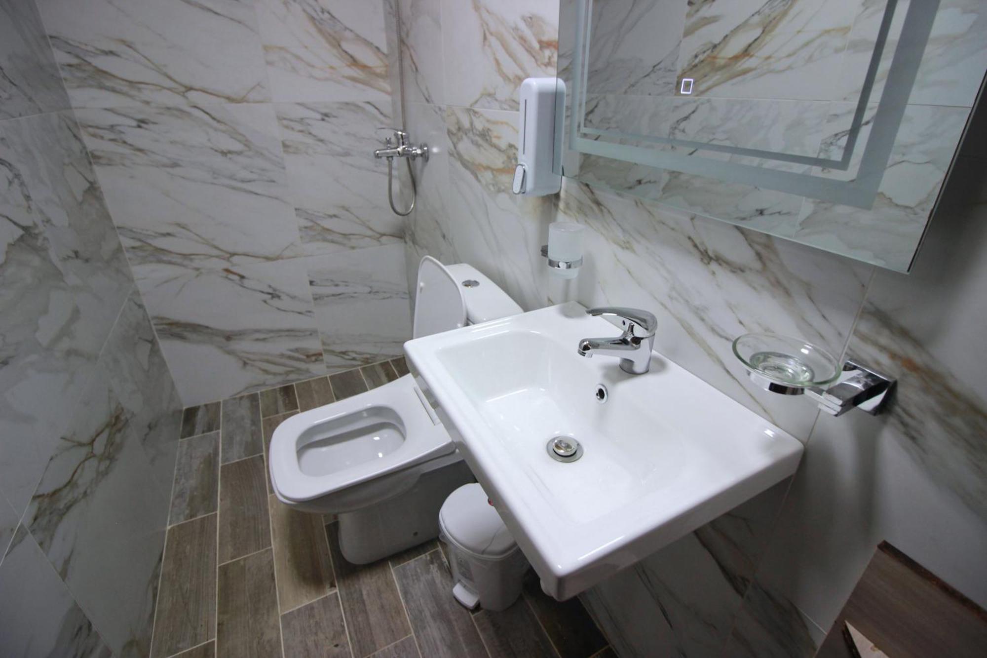 Guest House Denis Gjirokaster Exterior photo